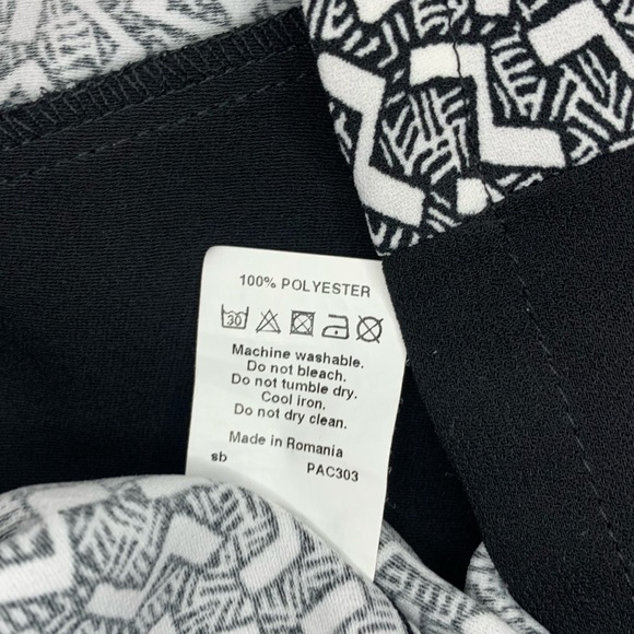 River Island Black and White Pattern Shift Dress, UK6 - Picture 14 of 14